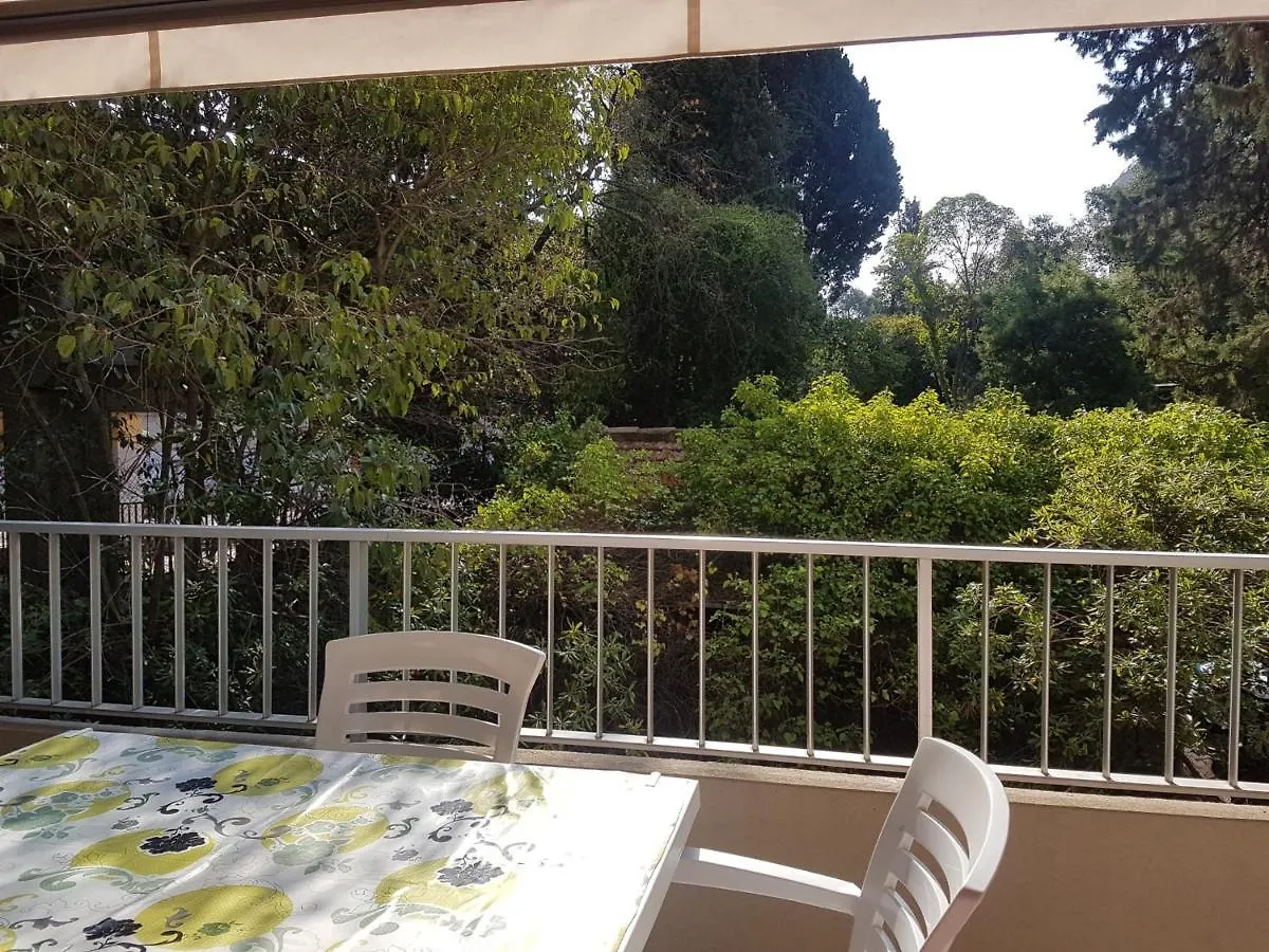 Apartment Studio Climatise 2/3 Pers, Balcon, A 50M De La Plage Et 200M Du Centre-Ville De Saint-Raphael - Fr-1-466A-49